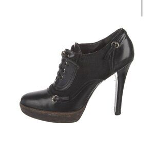 Gucci Authentic RARE Solid Black Leather Pony Hair Lace Up High Heel Pumps 8.5